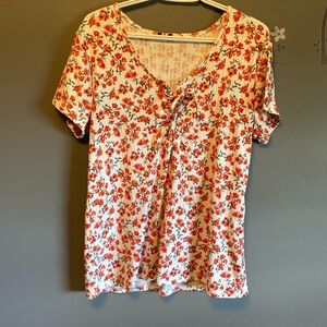 ❤️Flower shirts all year long?
